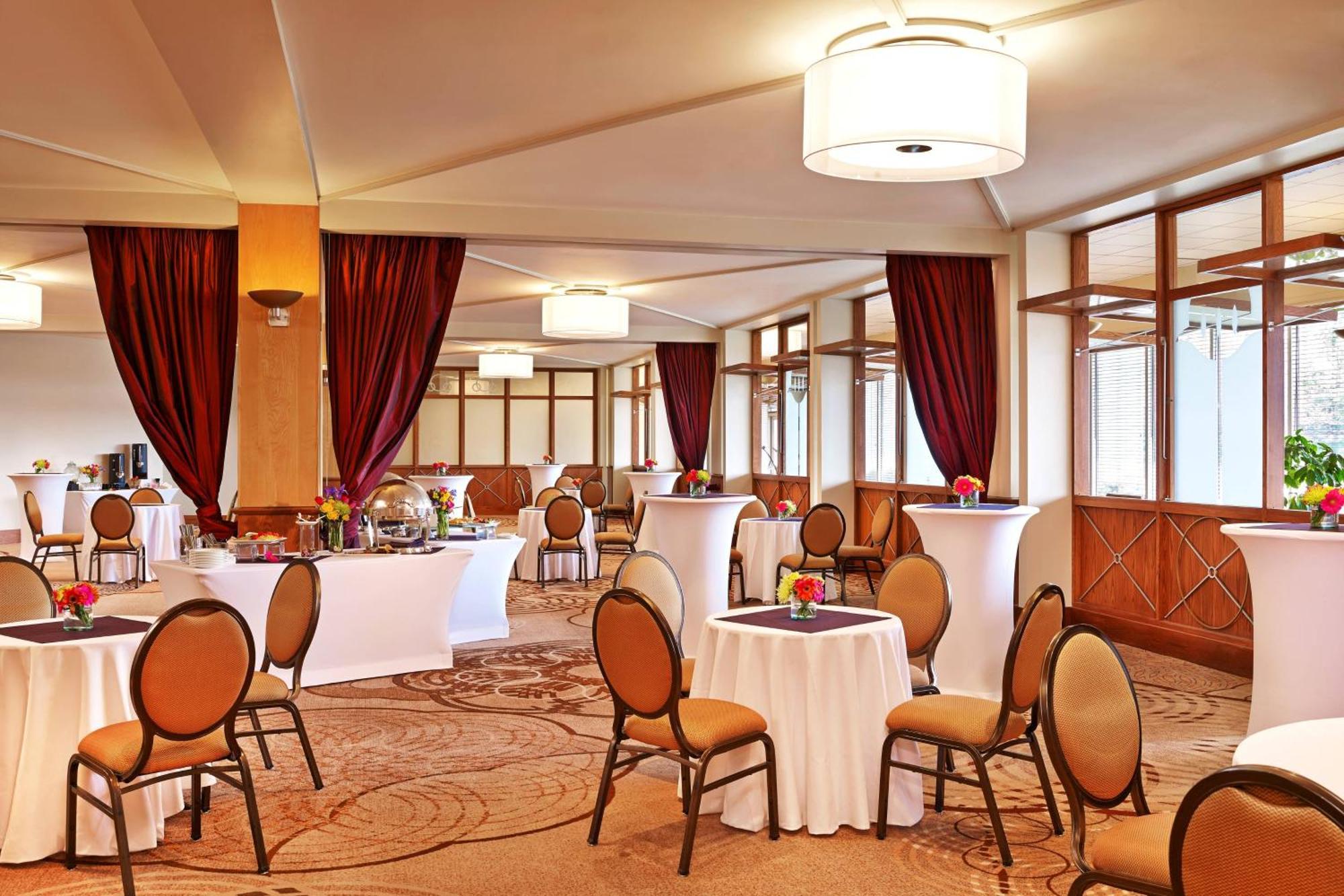 Sheraton Detroit Нови Екстериор снимка