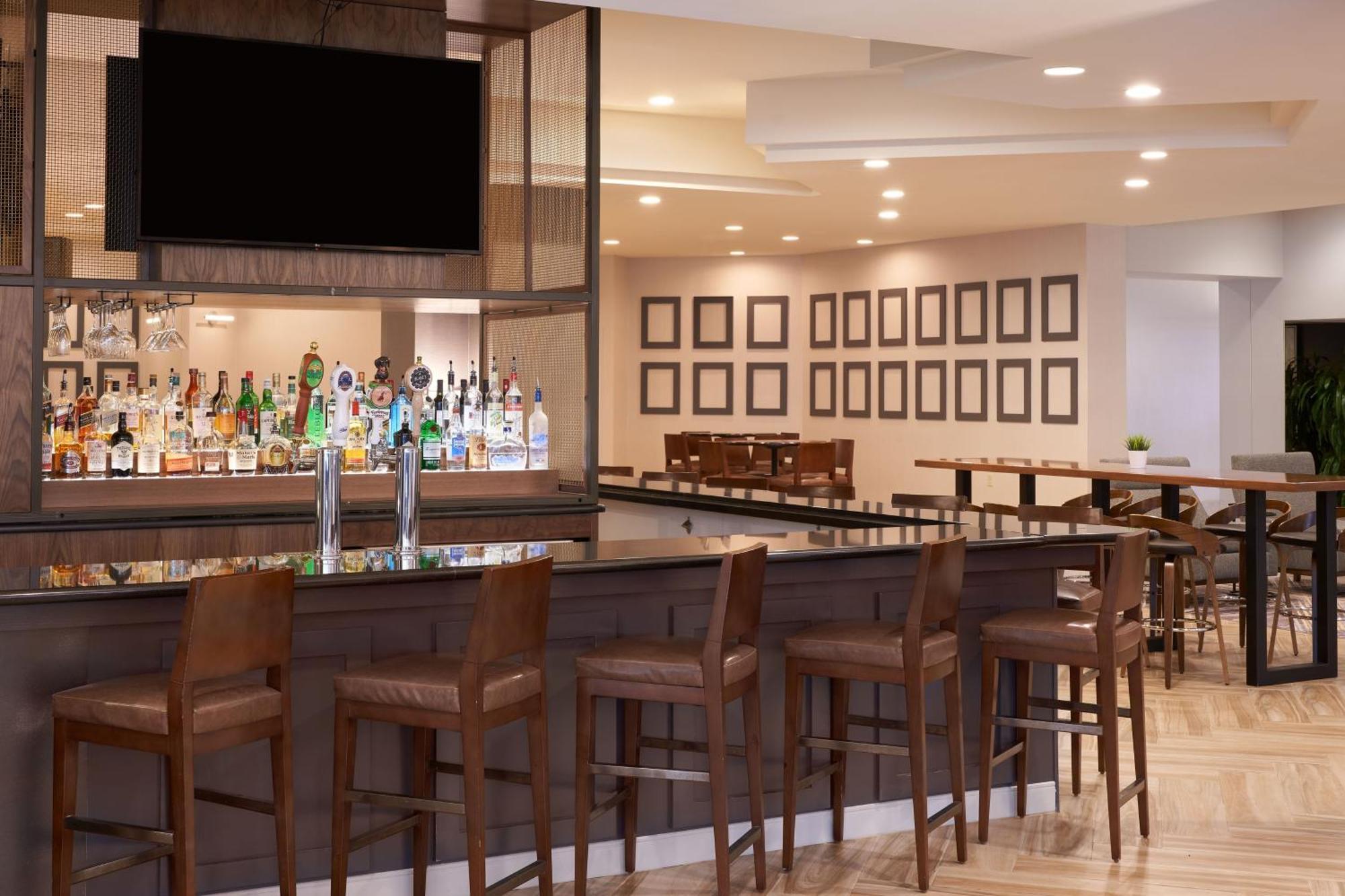 Sheraton Detroit Нови Екстериор снимка