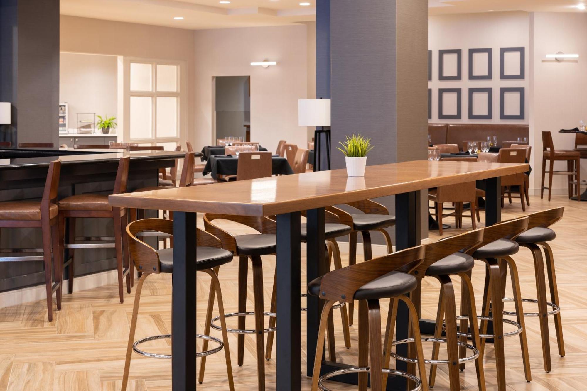 Sheraton Detroit Нови Екстериор снимка