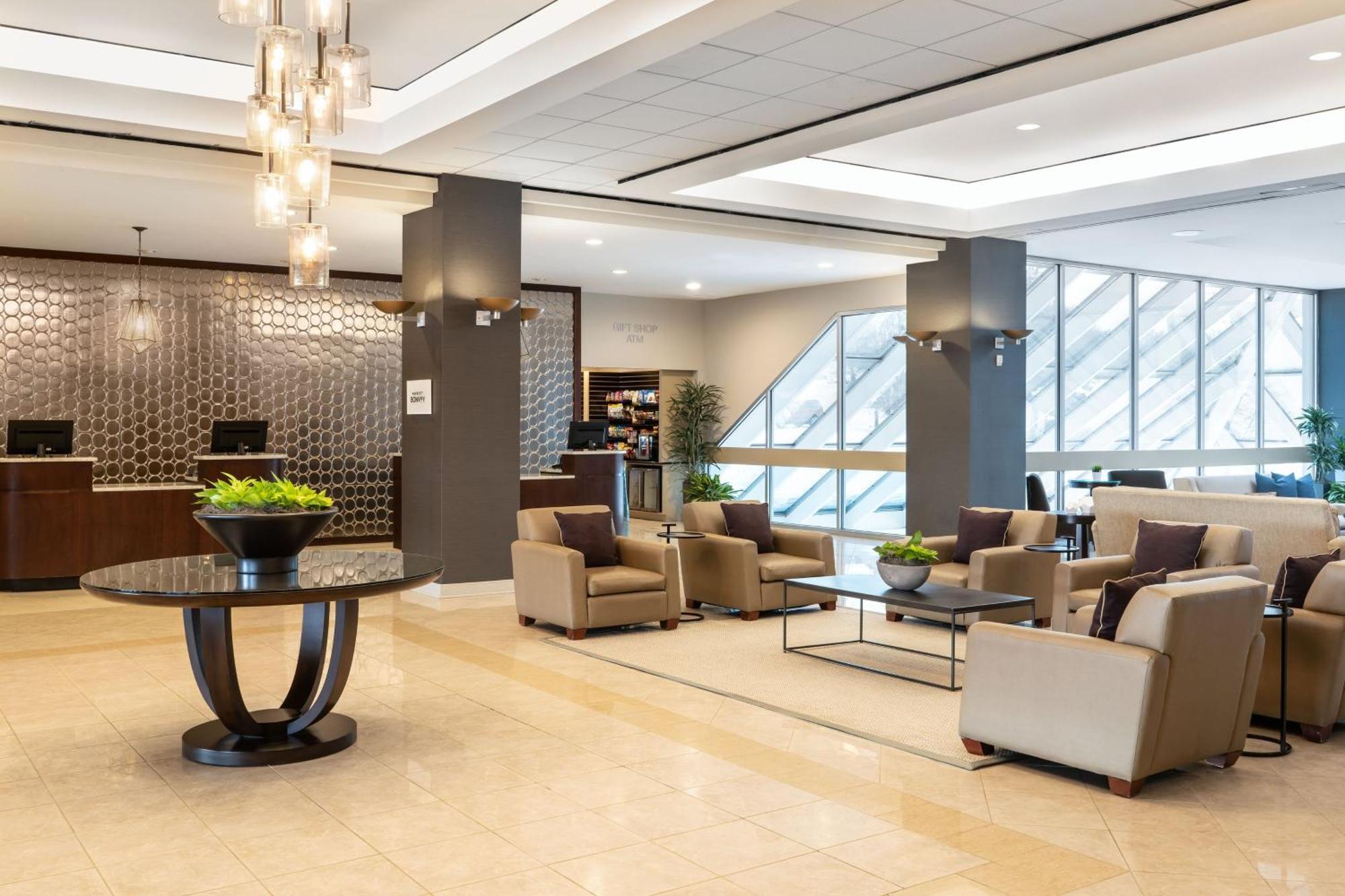 Sheraton Detroit Нови Екстериор снимка