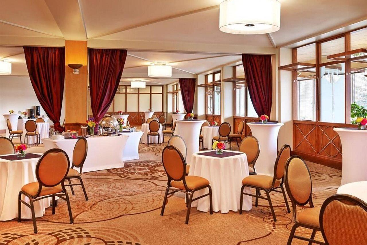 Sheraton Detroit Нови Екстериор снимка